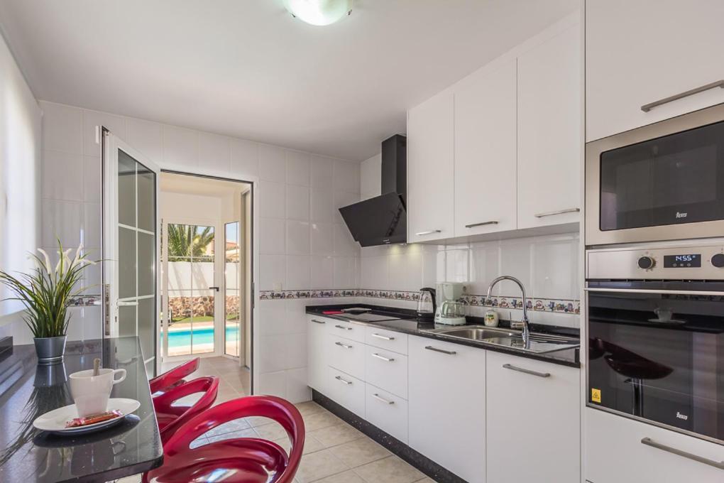 Perfect For Family Holidays With Private Pool, Near Beach And Golf- Villa Ashley Costa De Antigua Exteriér fotografie